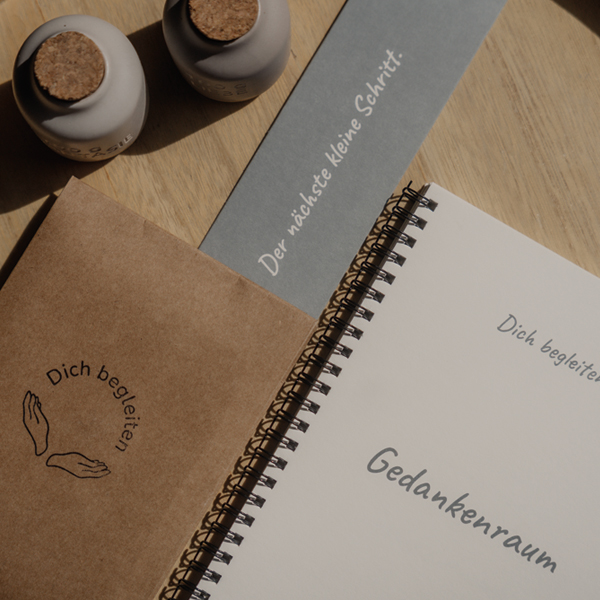 Prokrastination Notizbuch und Lesezeichen